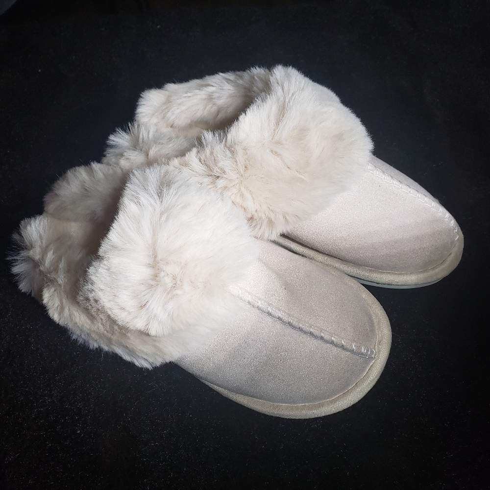 Suede Slippers - Picture 3 of 4